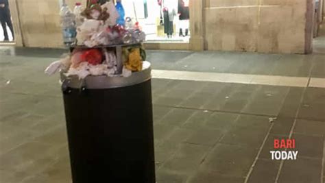 Degrado Urbano A Bari In Via Sparano Da Bari Gioved