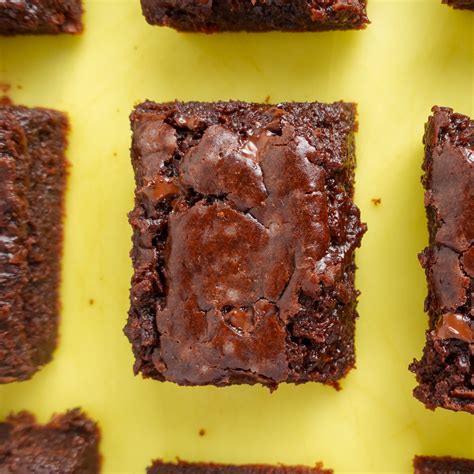 Calorie Protein Brownies With Crackly Tops