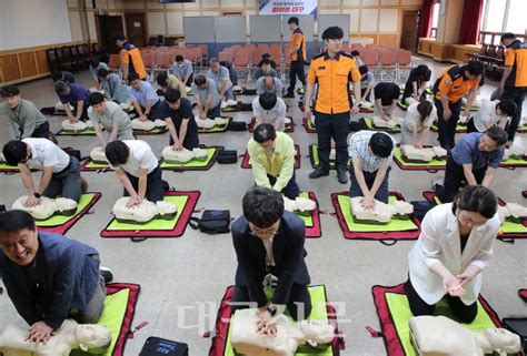 대구시 전 직원 대상 심폐소생술 전문교육화 교육 실시 대구신문