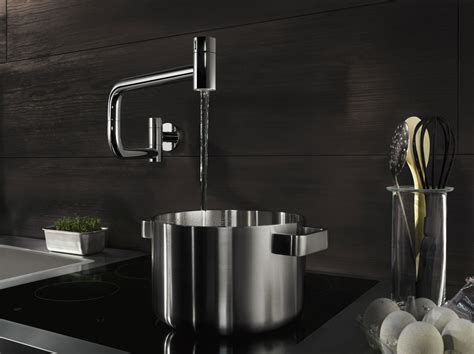 Настенный смеситель для кухни: с верхним и коротким изливом из России