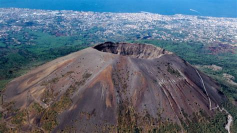 Facts About Mt. Vesuvius - The GRAND & classy Mount vesuvius Resort