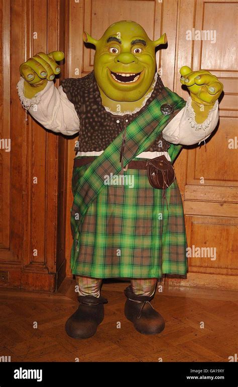 Shrek Costume Fotografías E Imágenes De Alta Resolución Alamy