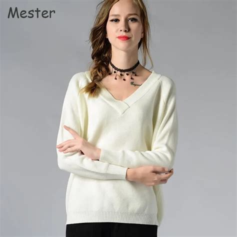 2017 New Middle Aged Mother Spring Sweaters Women Casual V Neck