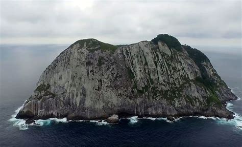 Ilha das Cobras Schlangeninsel vor der brasilianischen Küste