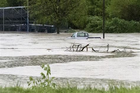 In Lincoln 'flooding is our biggest concern,' authorities say | Crime ...