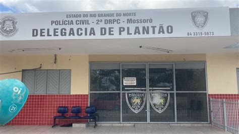 Policial Militar Reage A Assalto Mata Dois Suspeitos E Fica Ferido Em