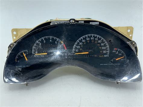 Pontiac Grand Prix Speedometer Instrument Cluster Gauge