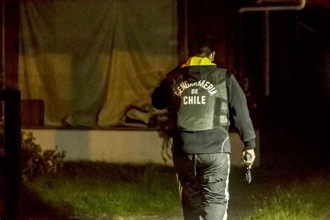 Internos toman a tres gendarmes como rehenes en cárcel de Angol La