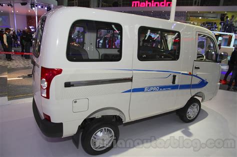 Mahindra Supro Electric rear three quarter right at Auto Expo 2016