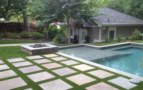 How To Create An Amazing Flagstone Design With Artificial Grass Around