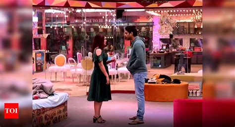 Bigg Boss Shehnaz Gill Fights With Sidharth Shukla For Asim Feels