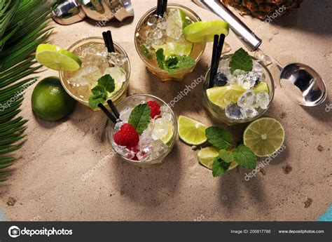 Verschiedene Arten Von Mojito Cocktails Strand Stockfotografie