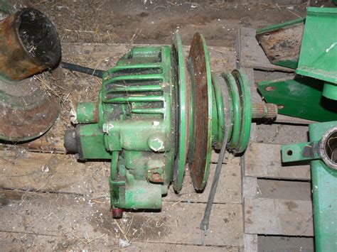 Feeder House Reverser Gear Box For Jd Xxx Combines The Combine Forum