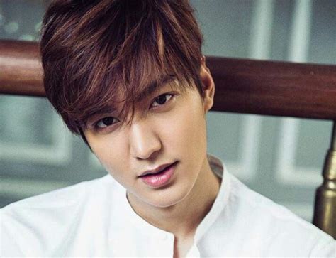 Biografi Lee Min Ho