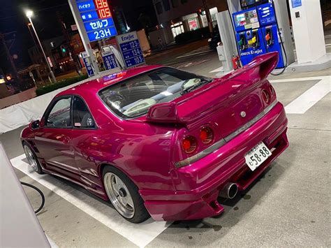 Skyline R33 GT-R : r/carporn