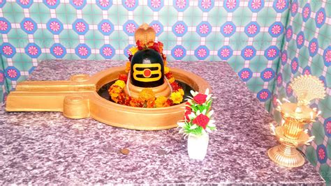 hindu god shiva lingam