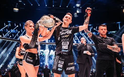 Dawid Malczyński w walce wieczoru sobotniej gali FAME MMA UK MMA PL