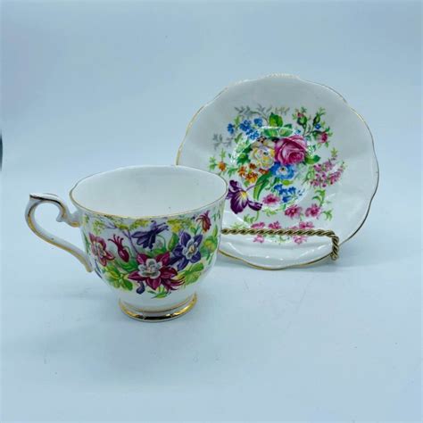 Royal Albert England Bone China Tea Cup & Saucer Columbine - Etsy