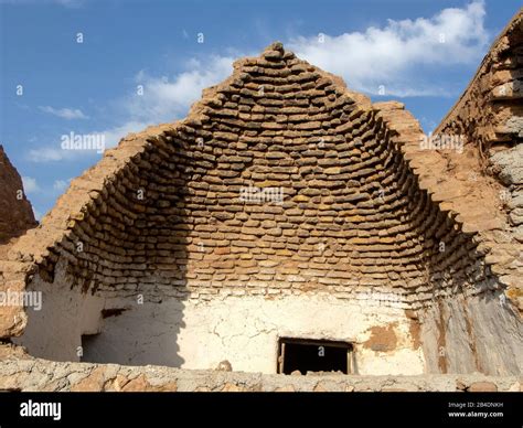 Harran beehive adobe houses - Urfa, Turkey Stock Photo - Alamy