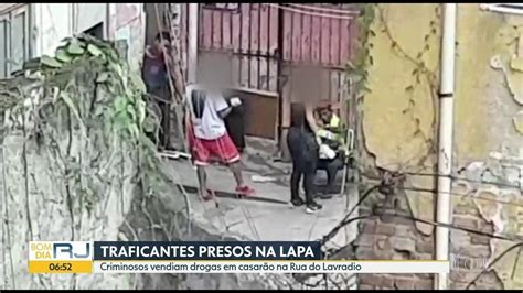 Polícia Prende Cinco Suspeitos Em Casarão Onde Vendiam Drogas Na Lapa