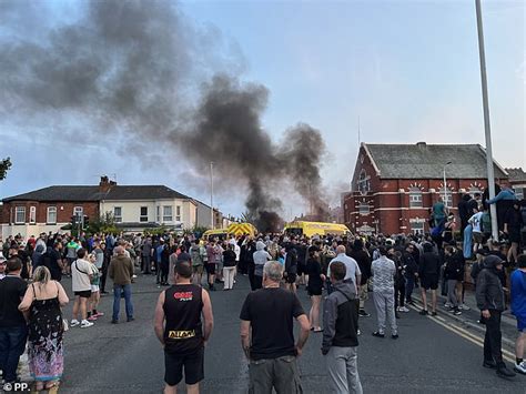 Shocking Moment Anti Muslim Mob Burn Police Van Outside Mosque In