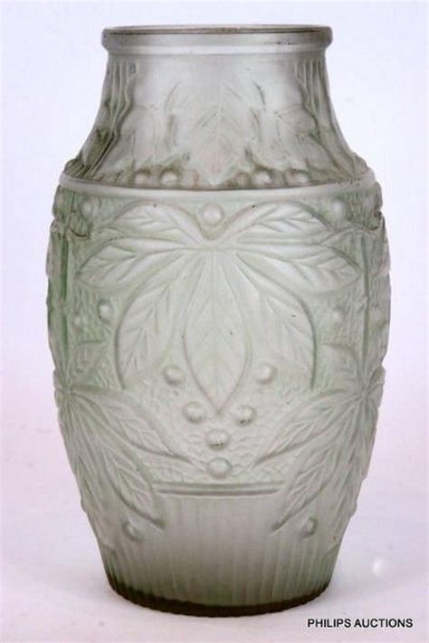 French Art Deco Frosted Glass Vase By Bourdieu And Durand French Glass