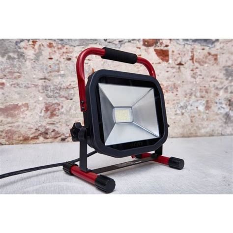 Projecteur Led De Chantier Extra Plat Portatif W Lumens