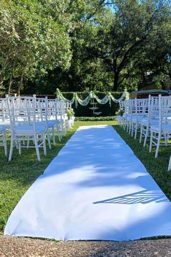 Outdoor Wedding Aisle Runners Designing The Aisle