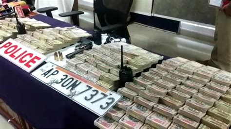 Visakhapatnam Police Bust Fake Currency Gang Seize Old Currency Notes