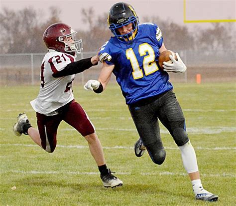 Prep Football Castlewood Deuel Hamlin And De Smet Win Playoff Openers