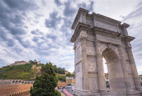 Arc De Trajan Tourisme Anc Ne Viamichelin