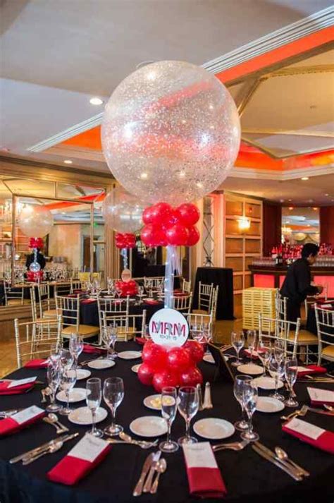 Red And Silver Balloon Centerpiece Balloon Centerpieces Balloons