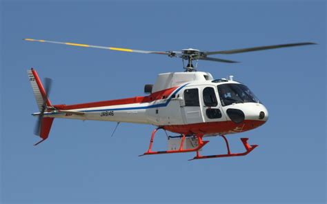 西日本空輸 Aerospatiale AS350 Ecureuil AStar JA6146 大分空港 航空フォト by asuto f