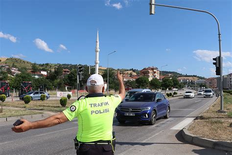 Ankara Samsun Kara Yolunda Kurban Bayram Trafik Yo Unlu U Devam Ediyor