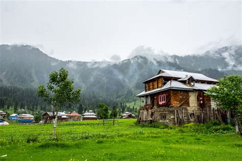 Arang Kel, Kashmir | Story | Hero Traveler