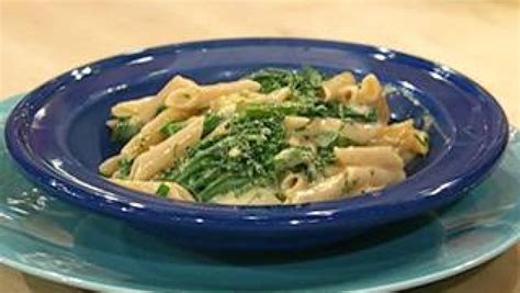 Broccoli And Cheddar Mac N Cheese Recipe Rachael Ray Show