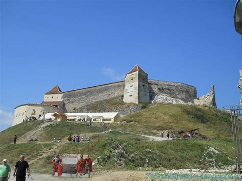 To Do In Brasov - Afla tot ce poti sa faci in cel mai frumos oras din Romania: Cetatea Rasnov