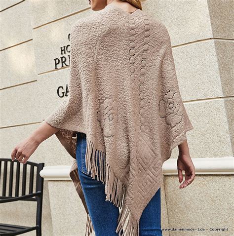 Neuheiten Damen Poncho Strickjacke In Beige Mit Blumen Und