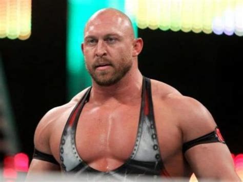 L ancienne superstar de la WWE Ryback a fustigé de manière flagrante le