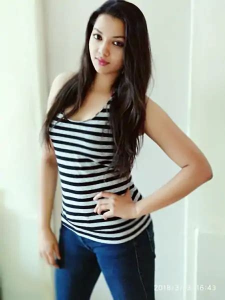 Raksha Gupta Top Hot Pics And Photo