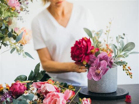 How To Clean Silk Flowers