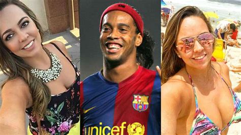 Ronaldinho Frau Ronaldinho Heiratet Im Sommer Gleich Zwei Frauen