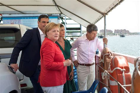 El Encuentro De Pedro S Nchez Y Ngela Merkel En Im Genes Fotos