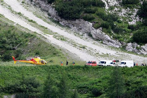 Crollo Marmolada Le Ricerche Proseguono Con I Droni