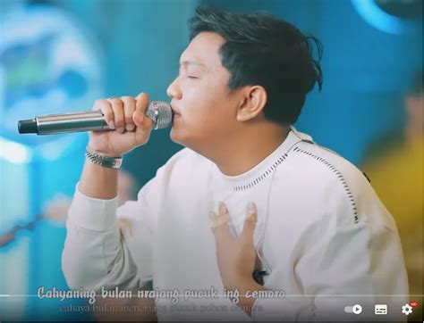 Viral Arti Lagu Cahyaning Bulan Ini Lirik Dan Arti Lagu Taman Jurug