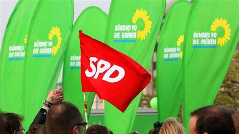 SPD und Grüne legen etwas zu Union verliert leicht