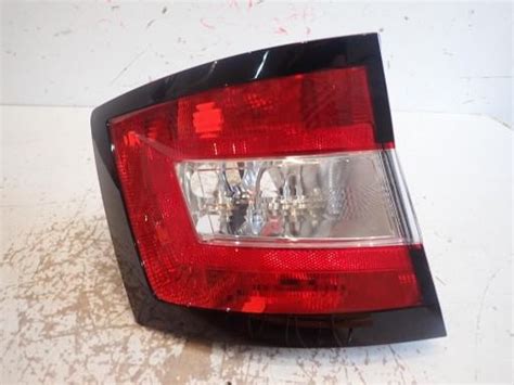 Lampa Far Zadnji Zadnja Lijevi Skoda Fabia Iii V Karavan