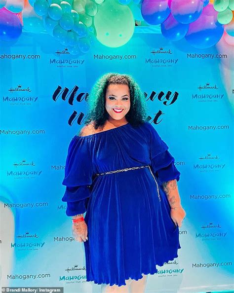 10 Hot Sexy Brandi Mallory Bikini Pics