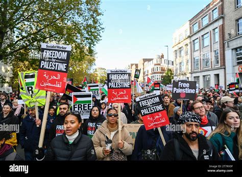 Multitud de protesta palestina fotografías e imágenes de alta