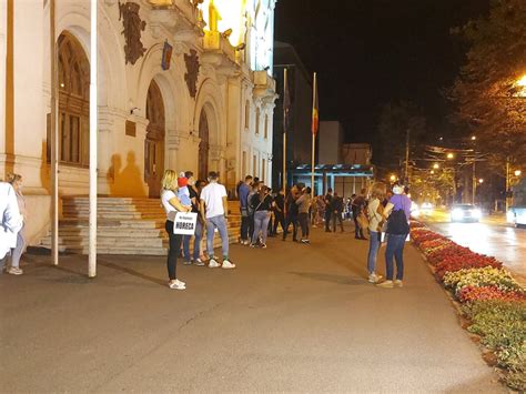 Angajații din HoReCa au protestat și la Galati Viaţa Liberă Galaţi